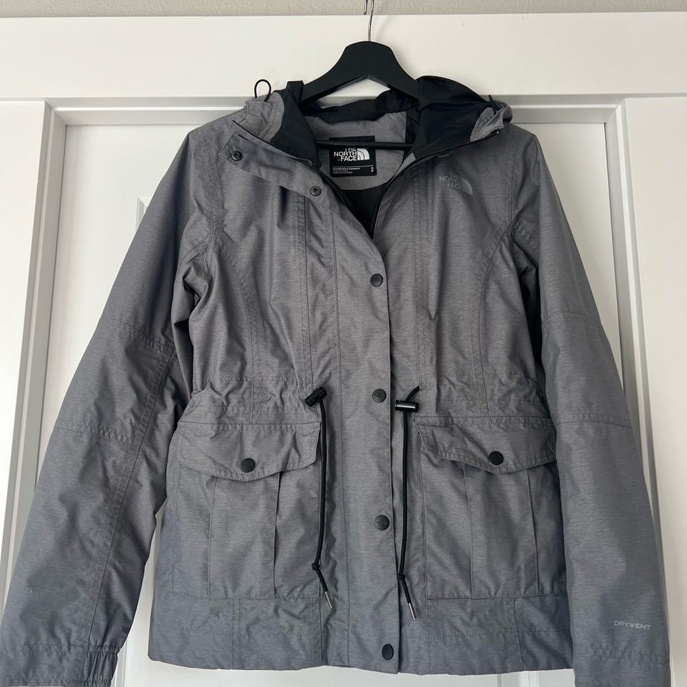 The North Face Women’s DryVent Hooded Jacket S Gray Waterproof Dual Pockets